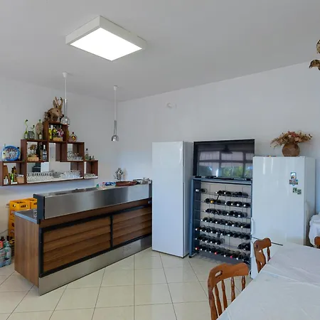 Tinka, No 10 Pensjonat