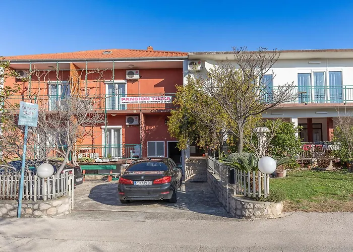 Tinka, No 10 Pensjonat 3*